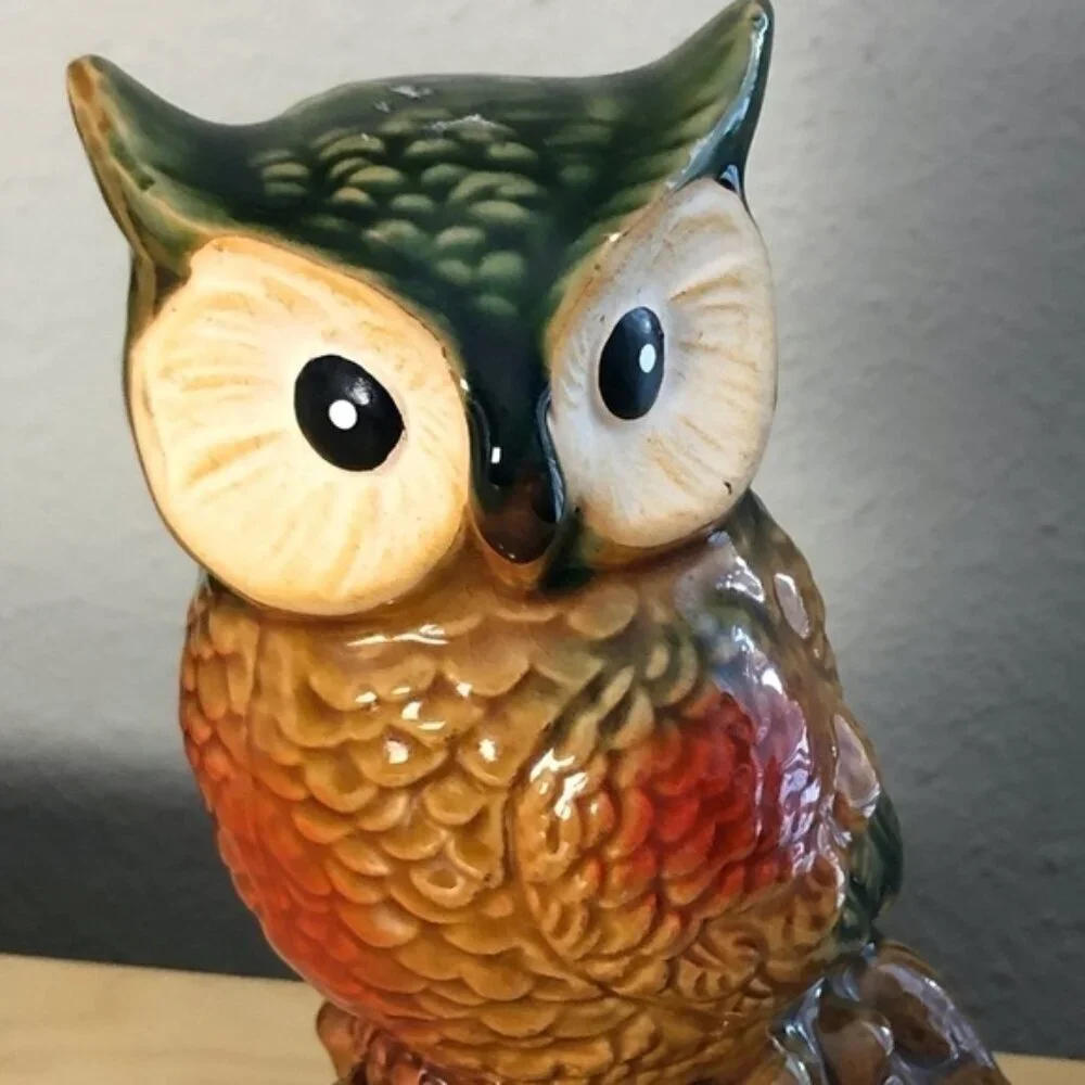 Vintage Pier 1 Imports Majolica Ceramic Horned Owl Perched on a Pinecone 8